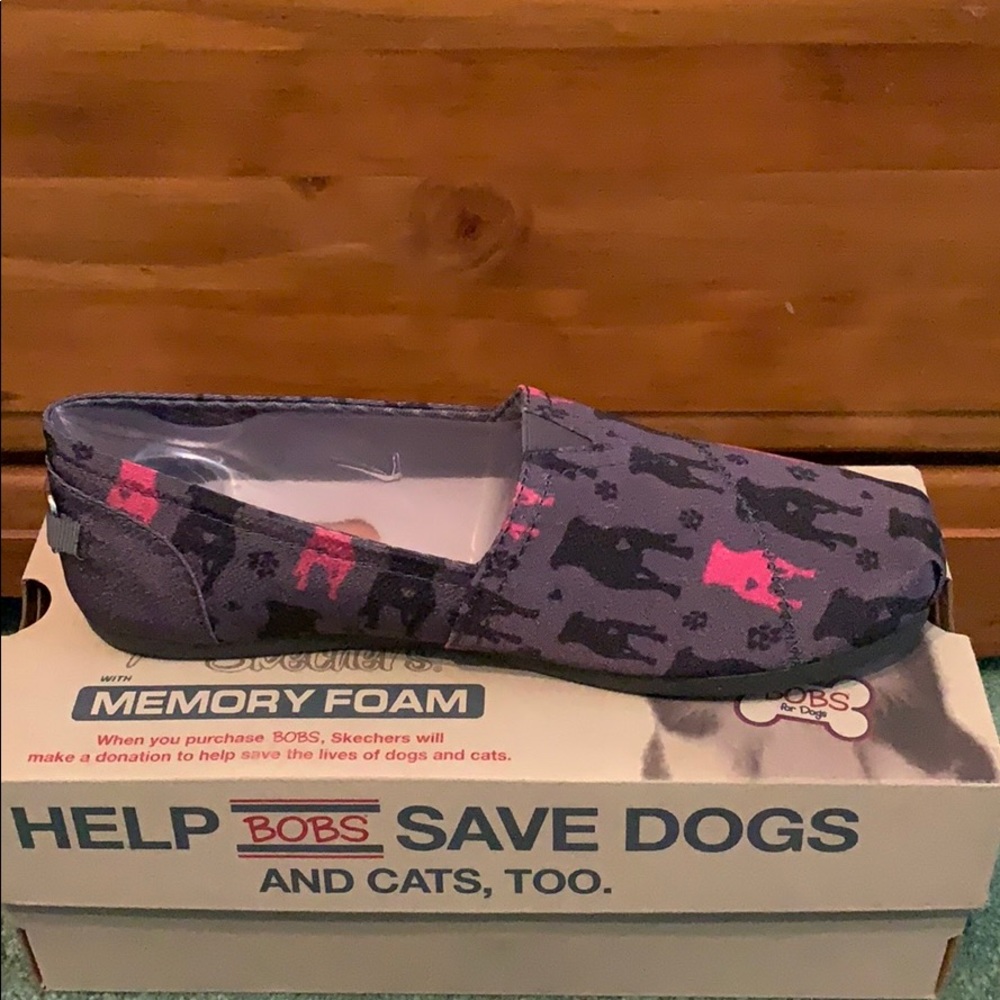 Bobs from Skechers dog print slip-ons - Picture 2 of 5